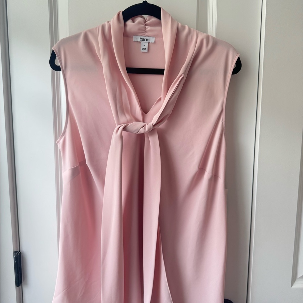 *NWT* bar III Women's Soft Pink Sleeveless Blouse